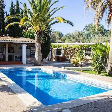 Valencia Vila *